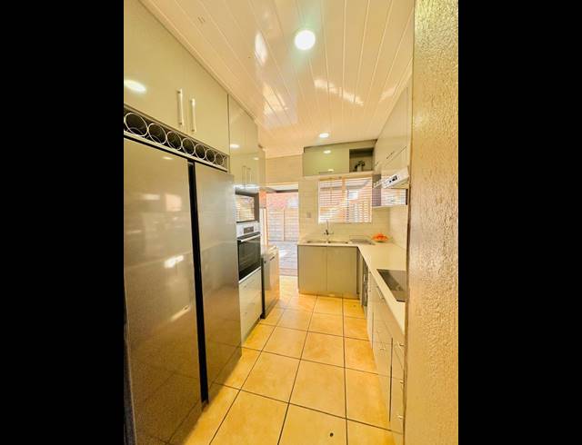3 BEDROOM HOUSE FOR SALE IN WATERVAL EAST